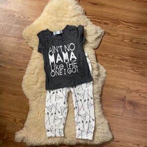 3-6 M adorable unisex outfit